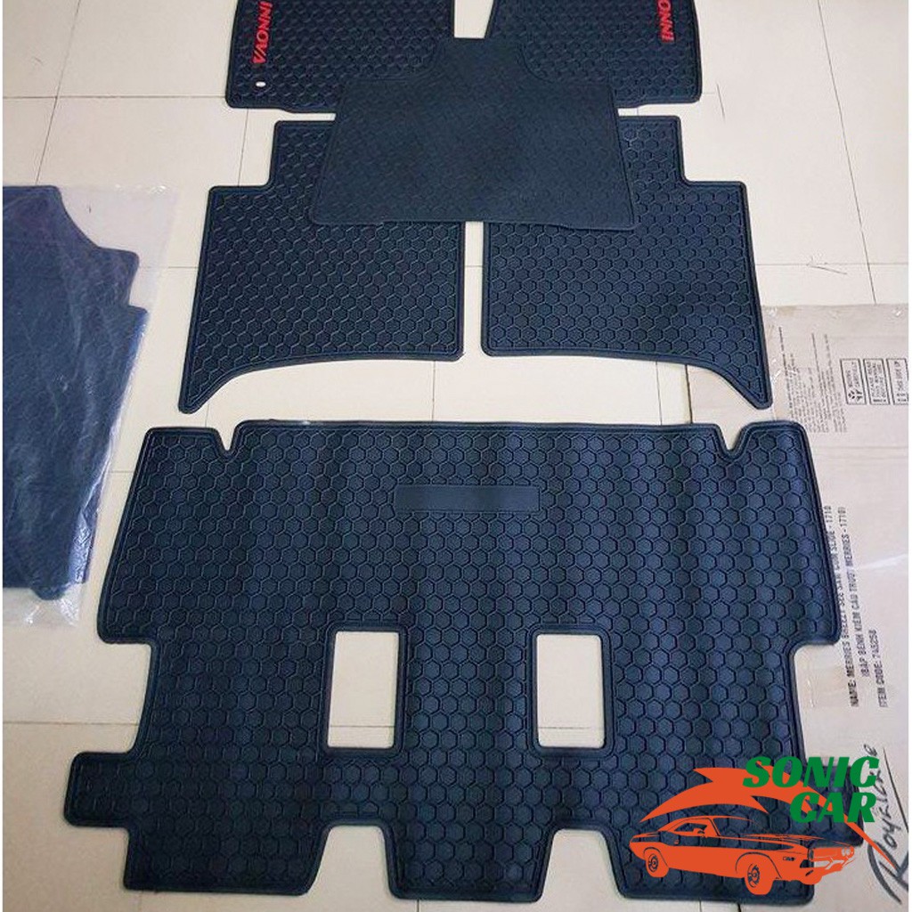Thảm lót sàn TOYOTA INNOVA chất liệu cao su, thảm sàn thiết kế đúng form xe, không mùi, không thấm nước – SONIC CAR