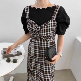 Set 2hand chọn live stream: set yếm kẻ, áo đen