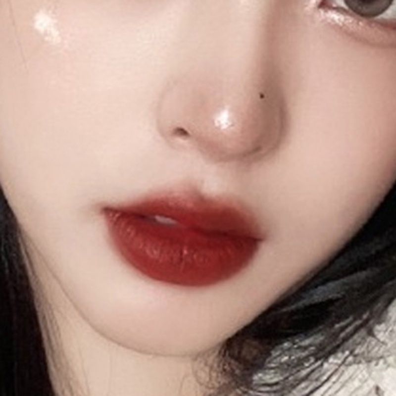 [Hàng mới về] Son môi mềm mịn nhiều màu tùy chọn thiết kế cổ điển