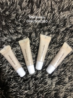 Tẩy da chết môi Nature republic