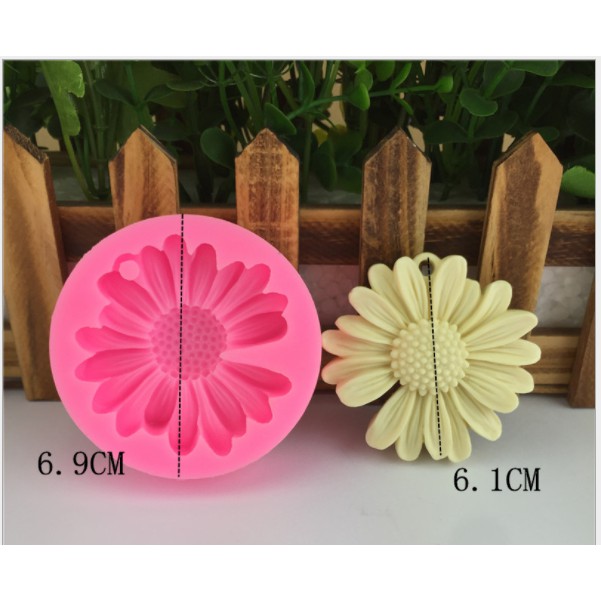 Khuôn Silicone Hoa Cúc 6.1 Cm Cúc Vĩ 6 Bông Nhỏ