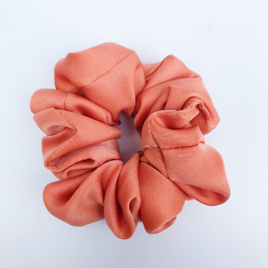 Buộc tóc vải scrunchies handmade by WEARIT chất liệu lụa cao cấp, đa dạng màu sắc