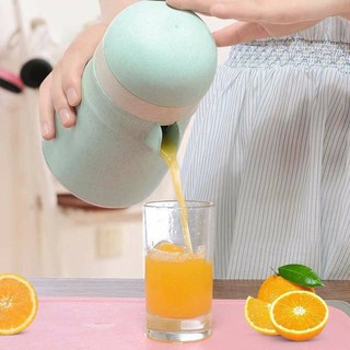 BÌNH VẮT NƯỚC CAM LÀM TỪ LÚA MẠCH CÓ VÒI