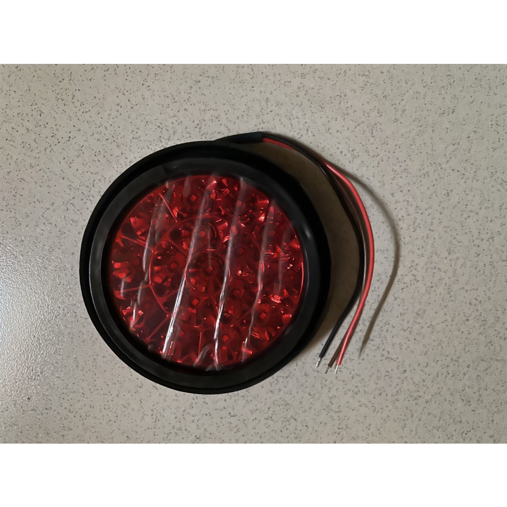 Một đôi Đèn led hậu rời tròn dùng thay thế cho các đèn hỏng 24v