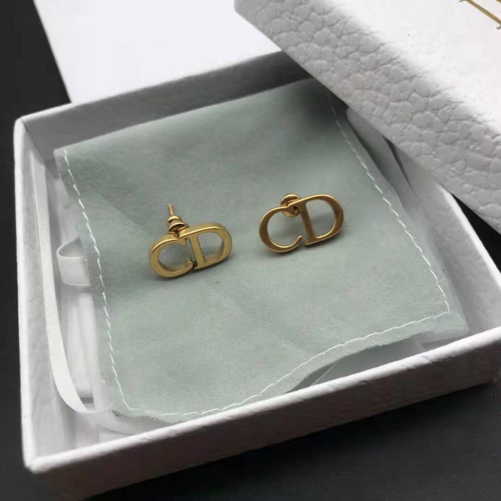 Khuyên Tai Nữ Trang Dáng Dài Tạo Hình Độc Đáo