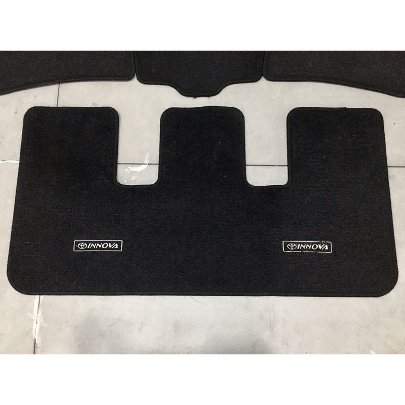 Thảm lót sàn zin theo xe Toyota Innova 2017-2019