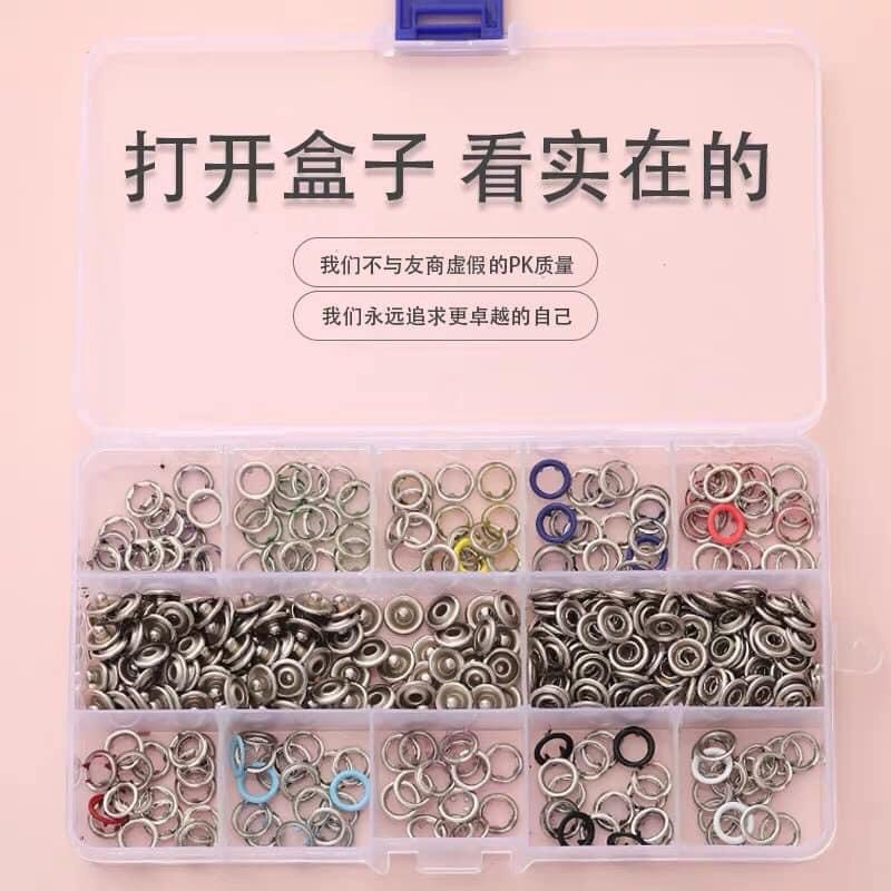 Combo bộ sản phẩm kìm bấm khuy áo kèm hộp nhựa chứa 400 chi tiết áo tiện dụng