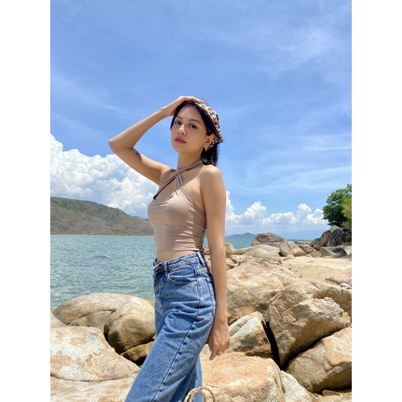 Áo croptop cột cổ thun