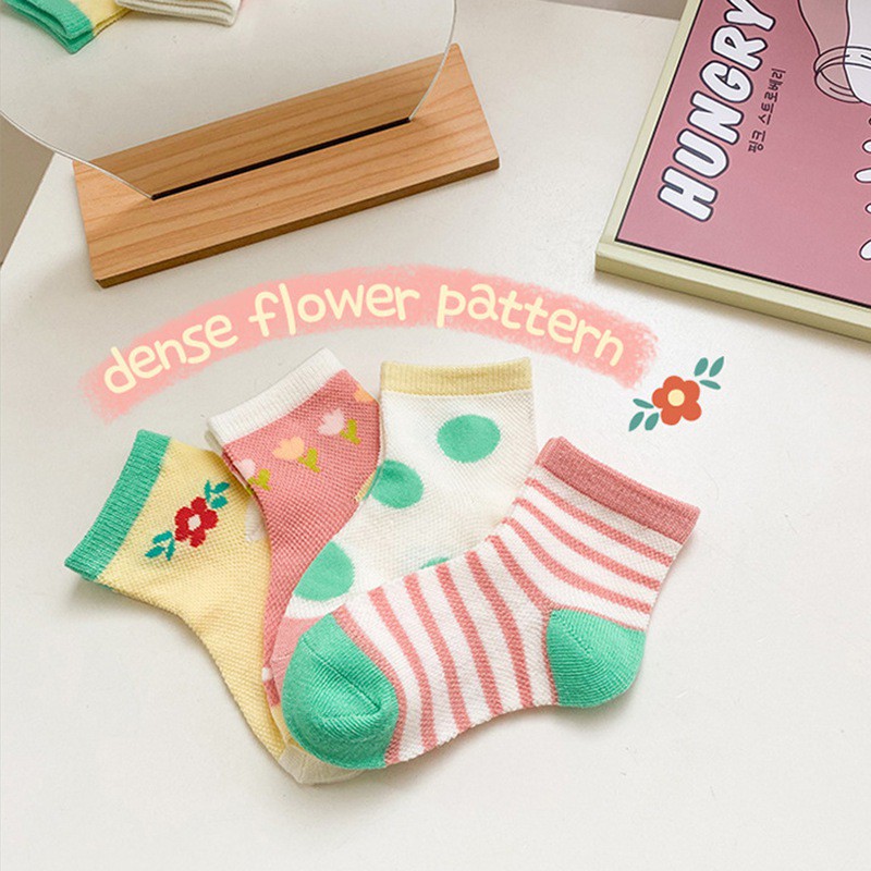 Tất phong cách in hoạt hình thời trang cho bé gái