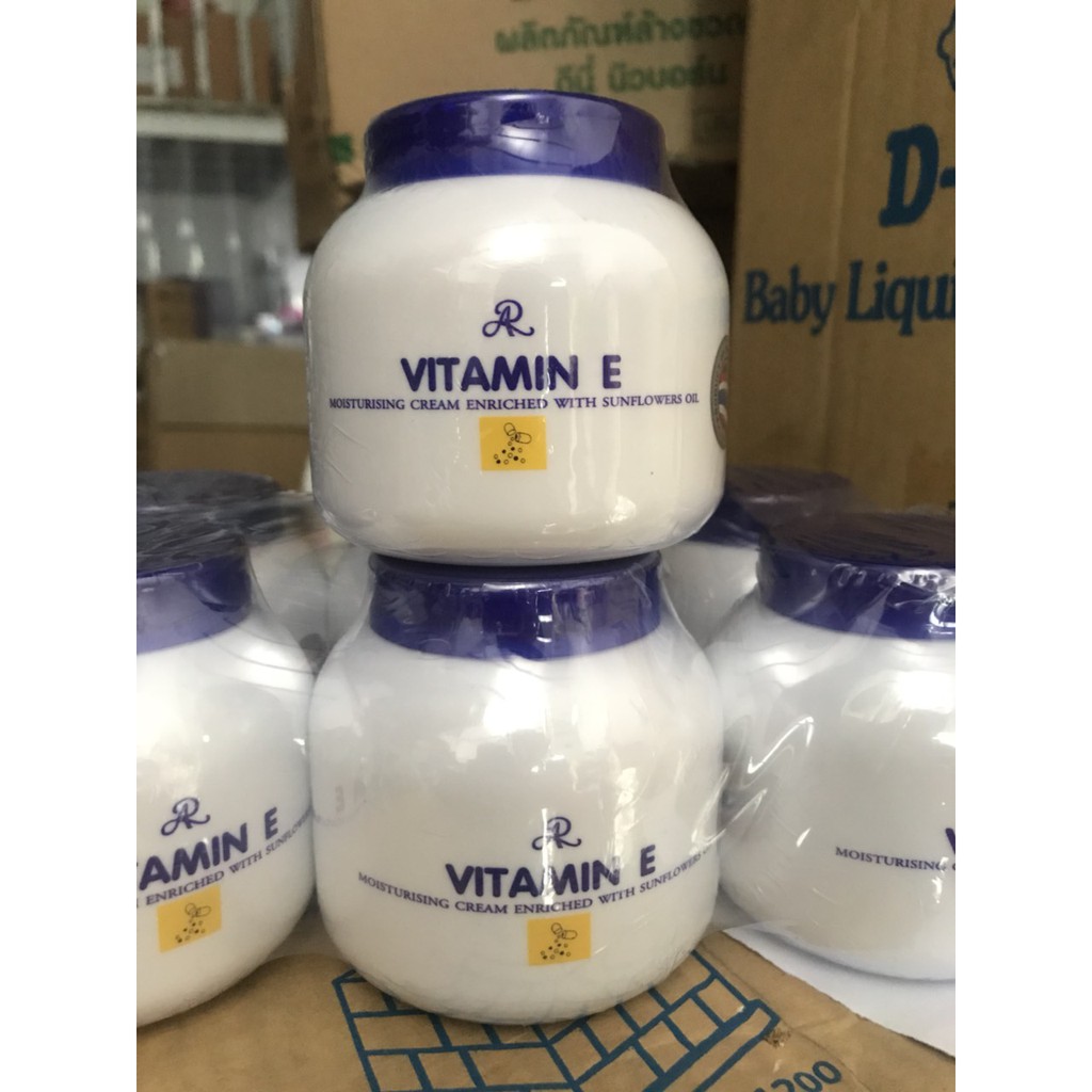Kem dưỡng ẩm Vitamin E Thái Lan 200ml
