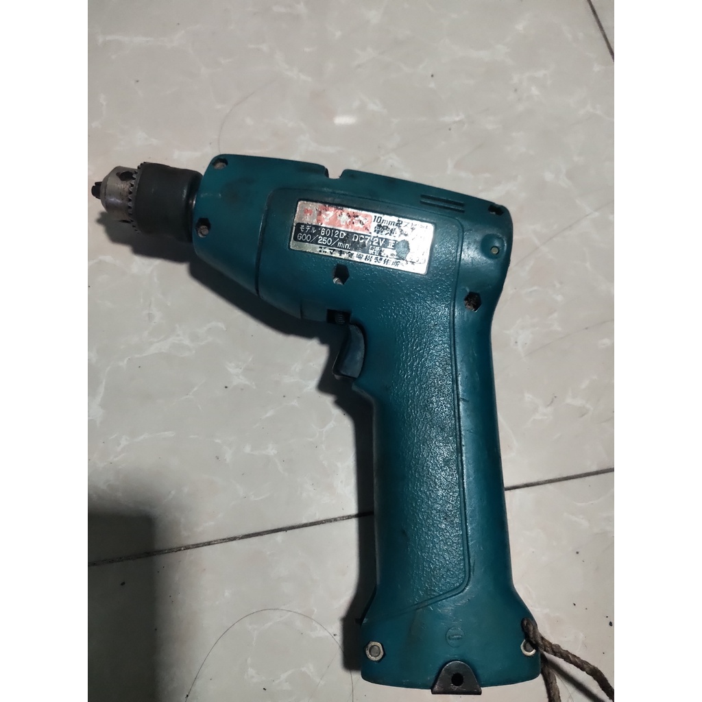 Thanh lý máy khoan Makita cổ, thân dài, đầu măng ranh bằng thép, ngoại hình đẹp