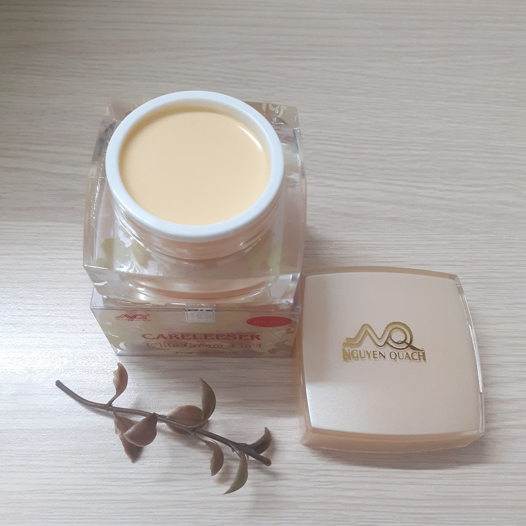 KEM CARE KIẾNG CAM 3NI1 DƯỠNG NGÀY, NGĂN NGỪA MỤN NÁM, NGỪA LÃO HOA DA  NGUYỄN QUÁCH 18G