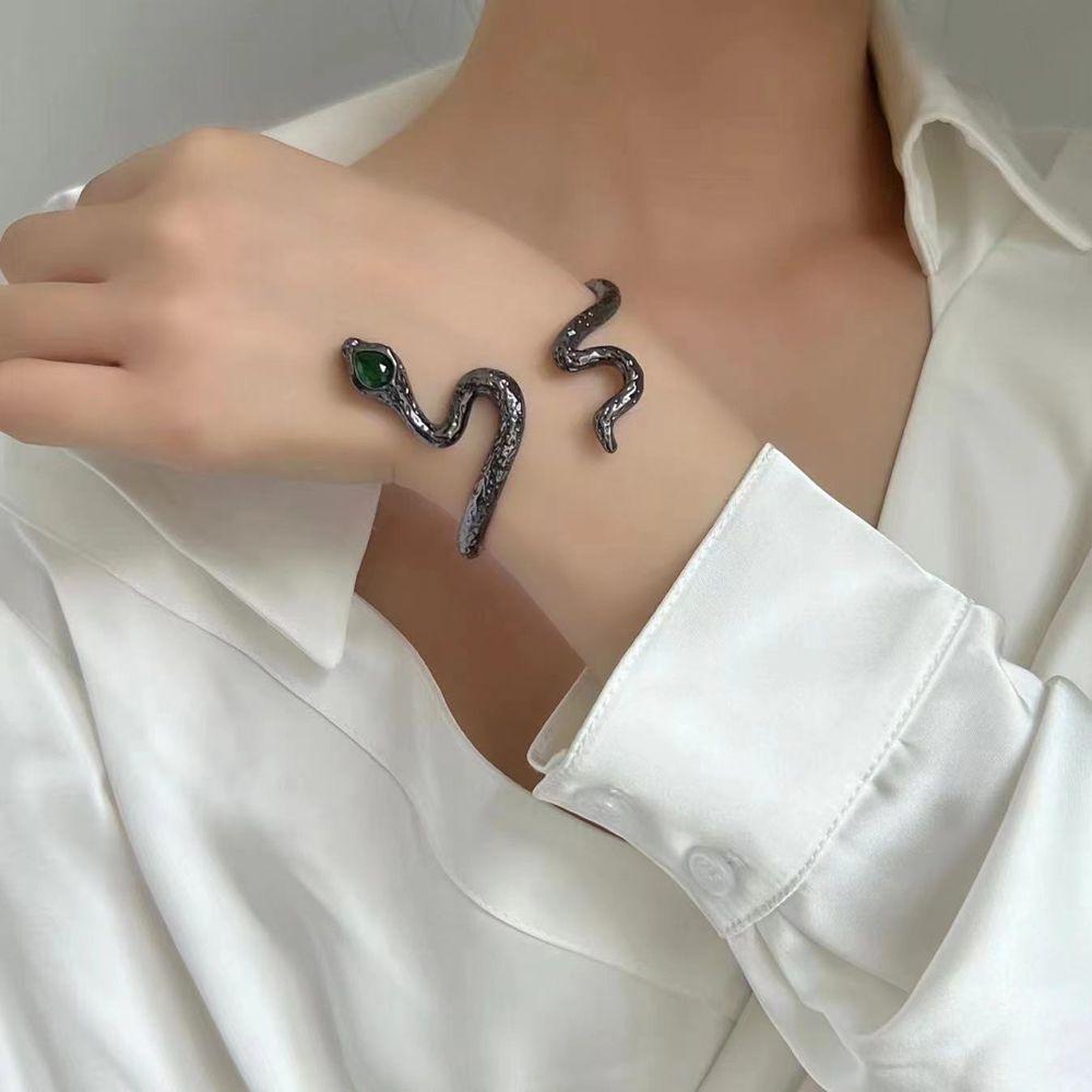 Vòng Tay Hở 2 Lớp Màu Xanh Lá Bằng Kim Loại Tùy Chỉnh Phong Cách Punk Hàn Quốc Cho Nữ