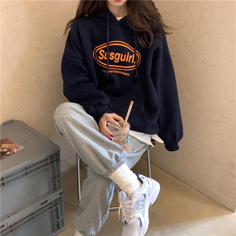 Áo hoodie tay dài dáng rộng in chữ thời trang tùy chọn màu sắc