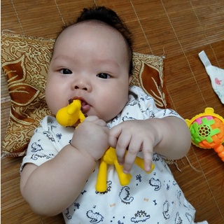 Gặm nướu hình hươu cao cổ - chuối - EDISON MAMA - Hàng chính hãng - an toàn tuyệt đối cho bé yêu