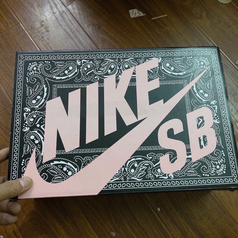 Giày JD low sb travis scott hàng 1:1 chất lượng ( full phụ kiện + freeship )