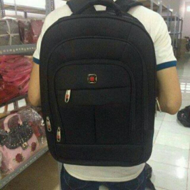 Balo du lịch siêu to