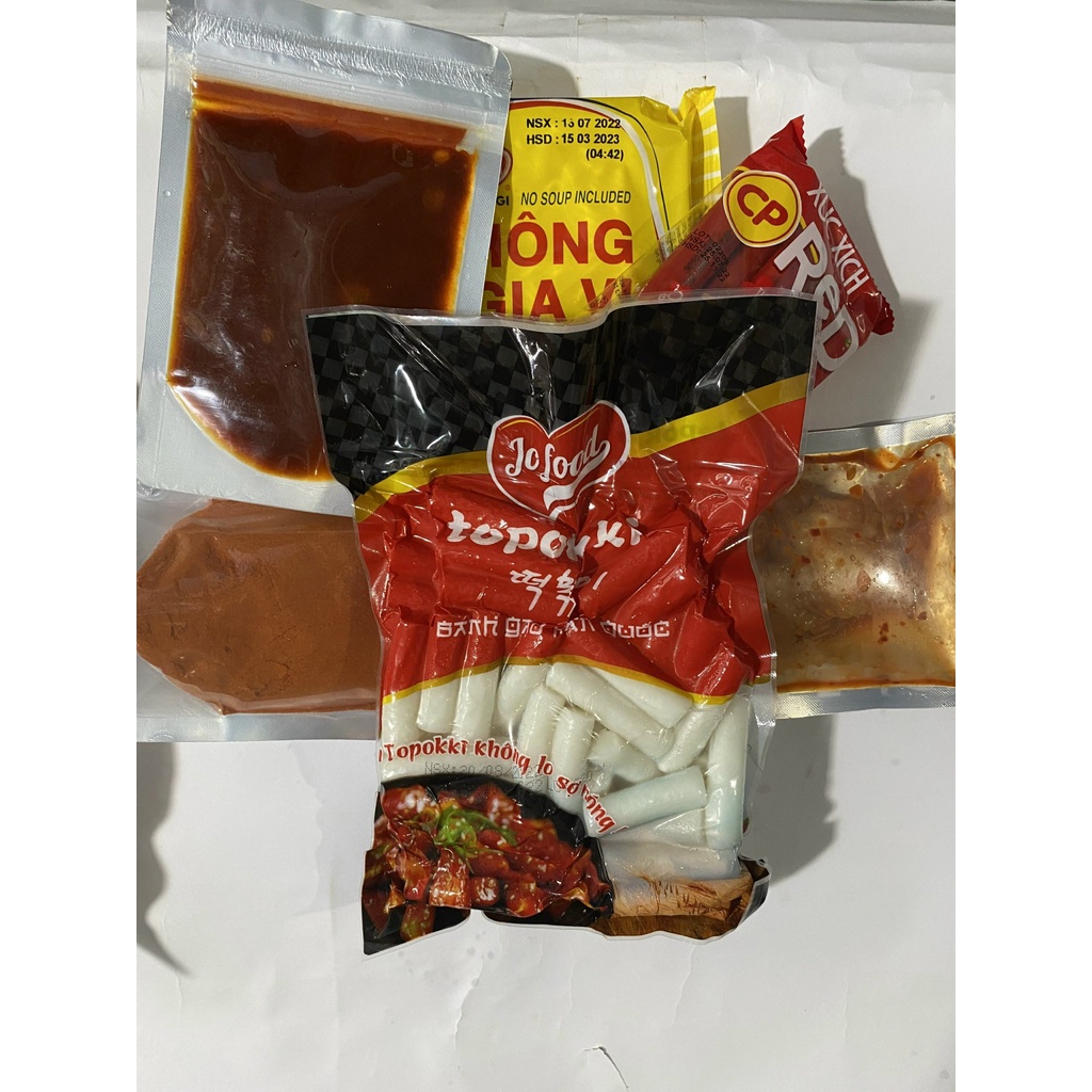 combo bánh gạo topokki jofood bánh gạo 500g sốt. mì không vị .100g sốt  kim chi .xúc xích