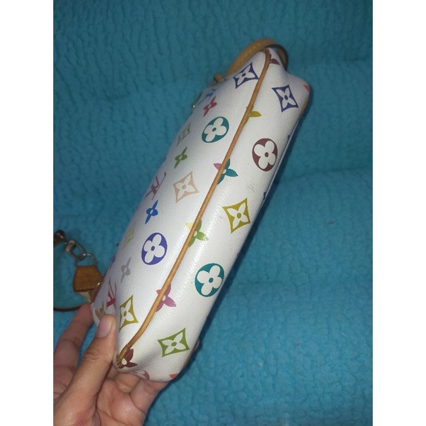 Túi xách si hiệu LV