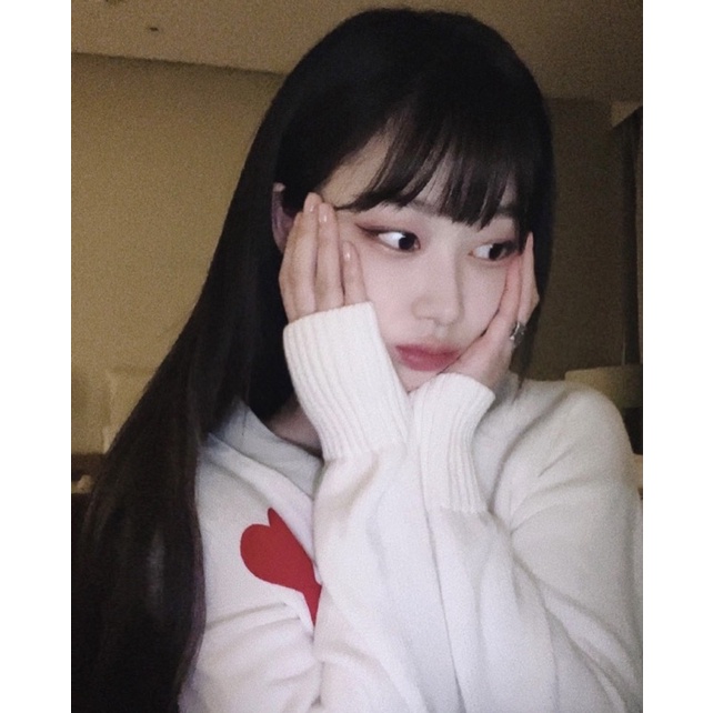 Áo cardigan trái tim AMI giống Beomgyu TXT, Giselle aespa