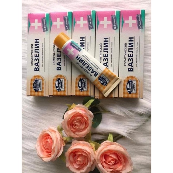 Dưỡng vaseline nga , dưỡng da nứt nẻ , dưỡng mềm môi.