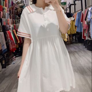 Đầm trắng thủy thủ