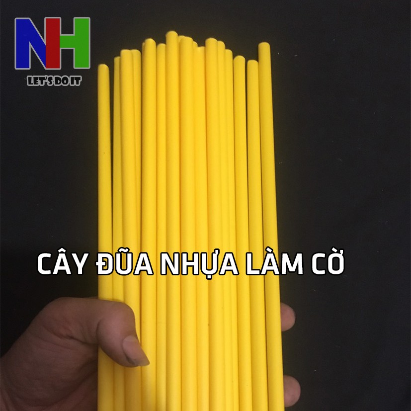 Đũa nhựa, cây ống nhựa làm cán cờ lưu niệm 30cm - bó 50 cây