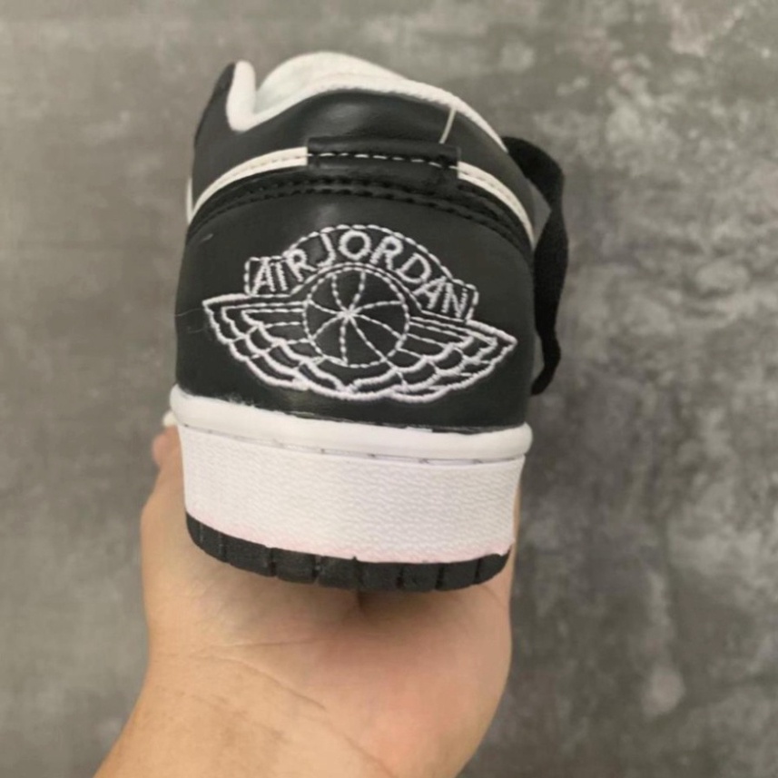 [FREE SHIP] Giày Thể Thao JD1 ,Cổ Thấp Màu Đen Trắng Trẻ Trung Đẹp [H2T SHOP]