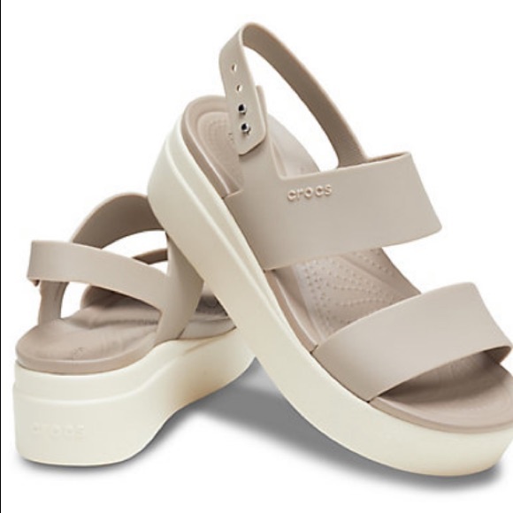Giày Sandal Cross nữ đế xuồng Brooklyn siêu êm nhẹ chân cao 5 phân