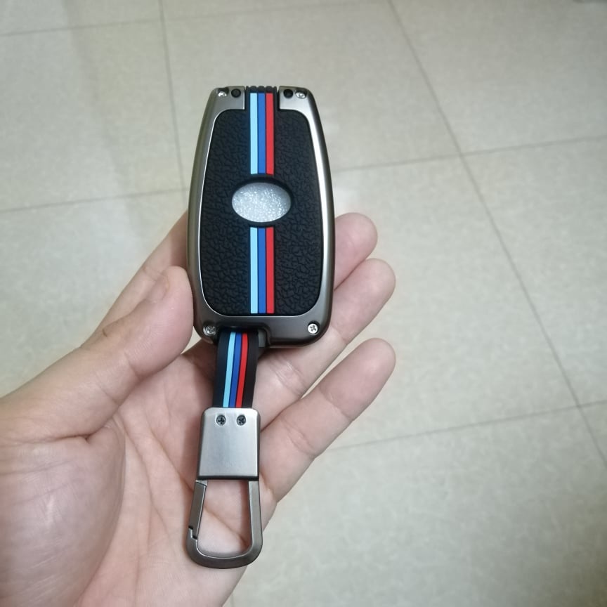 Ốp khoá hợp kim mẫu mới dành cho Toyota Corolla Cross , Toyota Camry