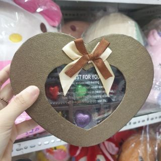 Hộp quà tặng trái tim socola 9 viên quà tặng 8/3 quốc tế phụ nữ 80k