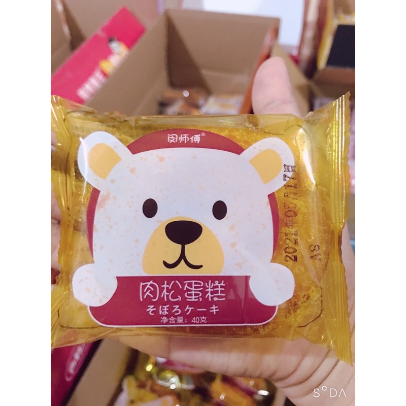 1 thùng bánh ruốc gấu phủ chà bông