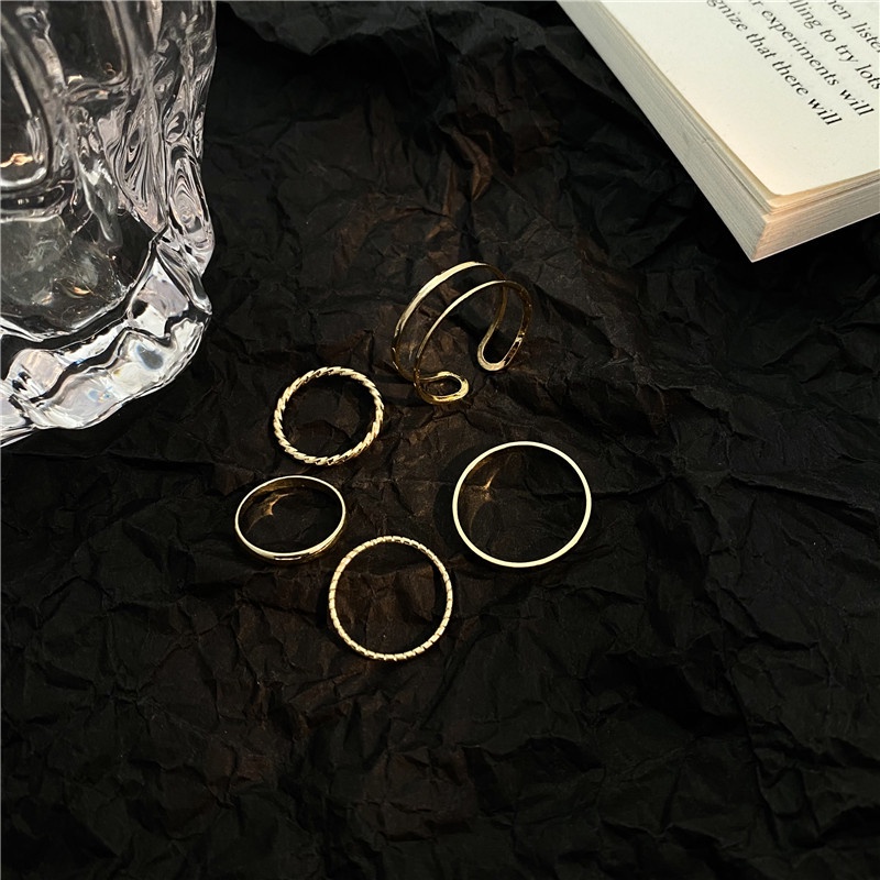 Set 5 nhẫn đeo khớp ngón tay kim loại màu vàng/ đen đơn giản phong cách Hàn Quốc dành cho nữ