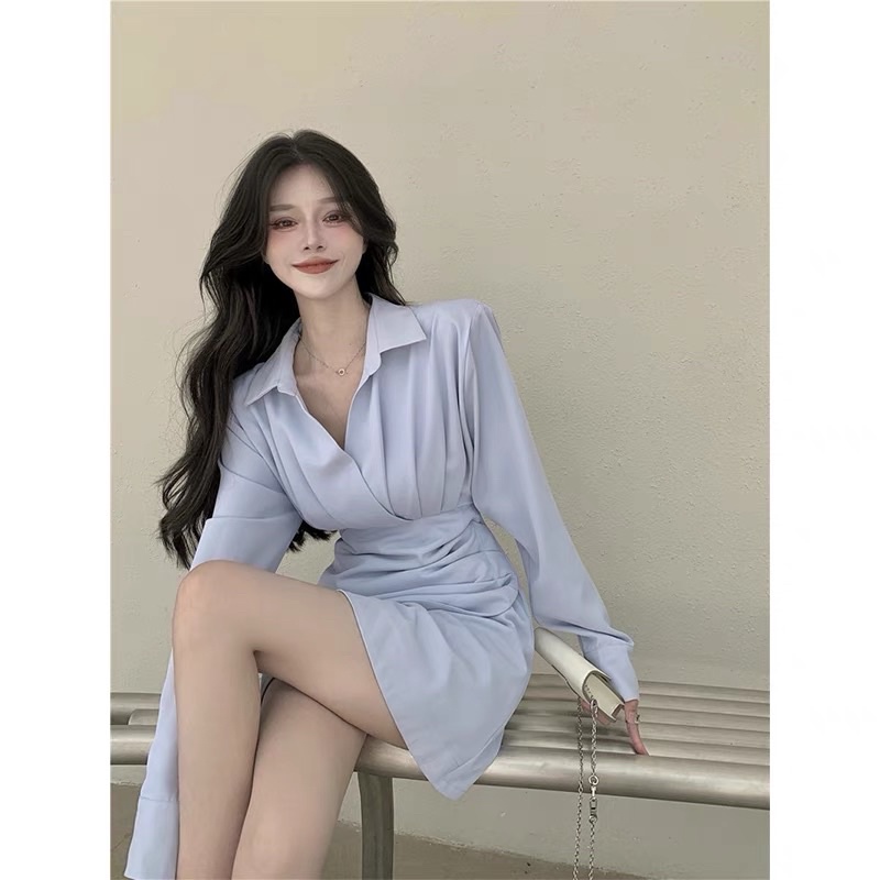 Váy sơ mi xanh vạt chéo