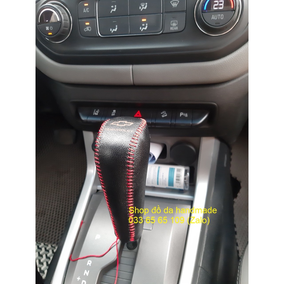 Bọc cấn số Chevrolet colorado, trailblazer số tự động bằng da bò, bảo hành 12 tháng, giá gốc tại xưởng