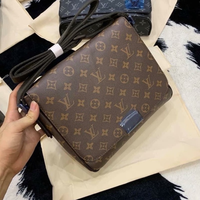 Túi cặp đeo chéo Louis Vuitton Super Distric TC 25x22x8 Fullbox [ Dota ]