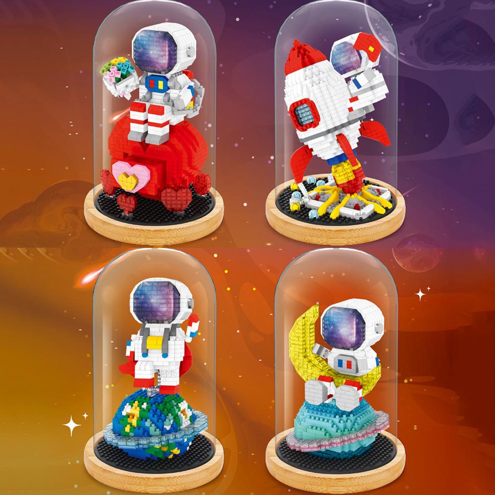 Lego Phi hành gia đèn led mẫu mới kèm lồng mica đế gỗ