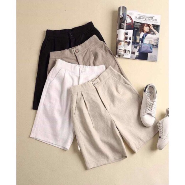 Quần đũi đùi nữ phong cách sporty | BigBuy360 - bigbuy360.vn