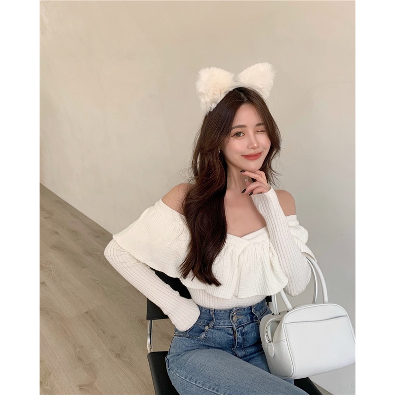 QKOOLE  Áo dệt kim cổ chữ V viền bèo nhún điệu đà phong cách Hàn Quốc