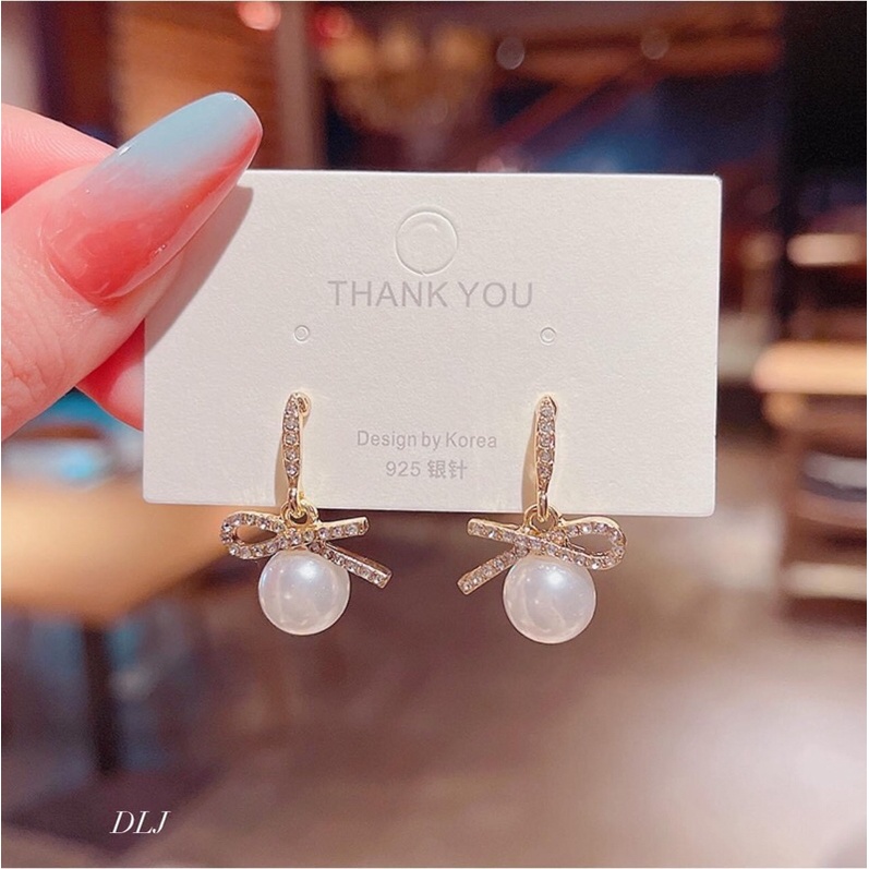 bông tai nữ siêu hót. chuẩn bạc