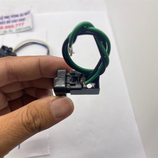 Công tắc còi Dream