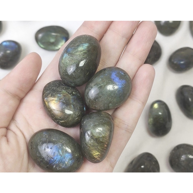 Đá thanh tẩy masage da mặt palm Labradorite lửa độc đáo