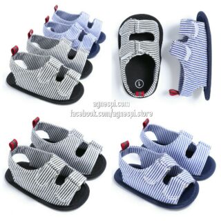 Giày sandal tập đi cho bé