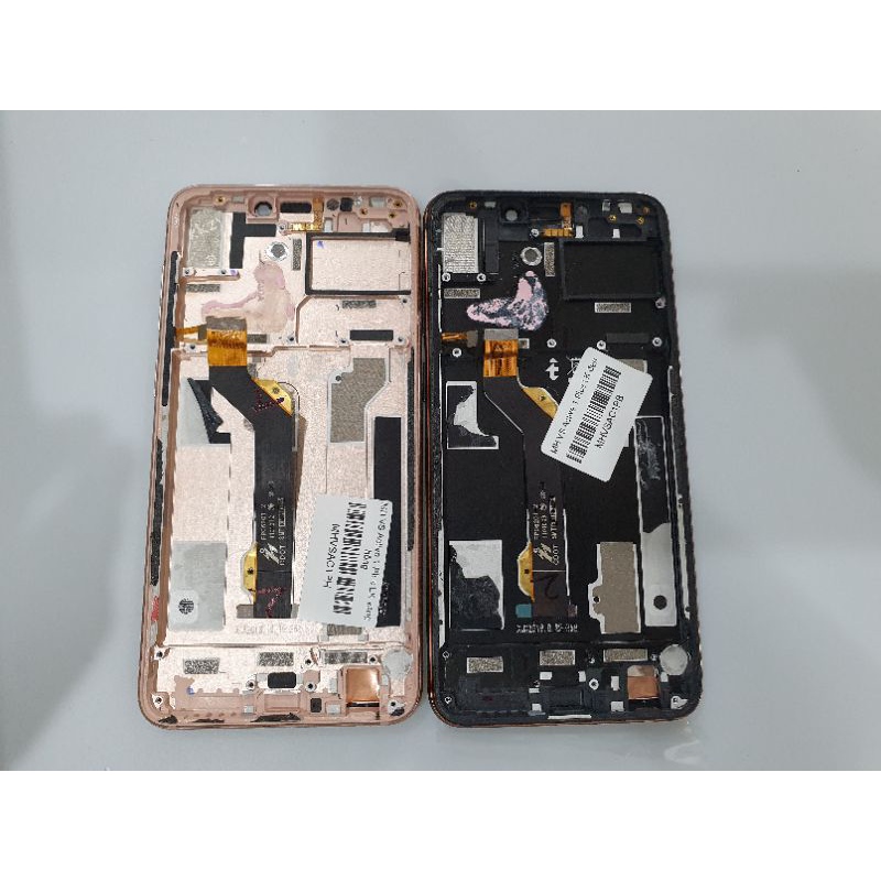 Màn hình Vsmart Active 1 Plus Liền khung 2 màu đen và hồng