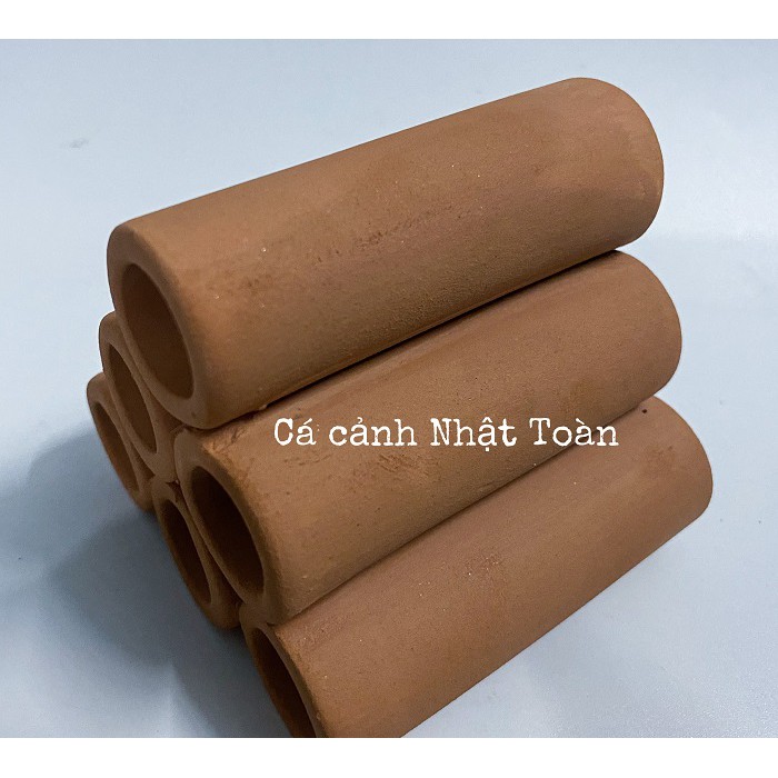 ỐNG GỐM SỨ CHO CÁ NÚP VÀO TRANG TRÍ BỂ CÁ 8x8cm F914