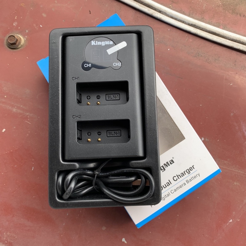 Sạc đôi Kingma cho pin Olympus BLN1 - Có LCD - Có thêm cổng Type C