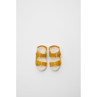 giày ZARA sandal quai ngang vàng khóa cài