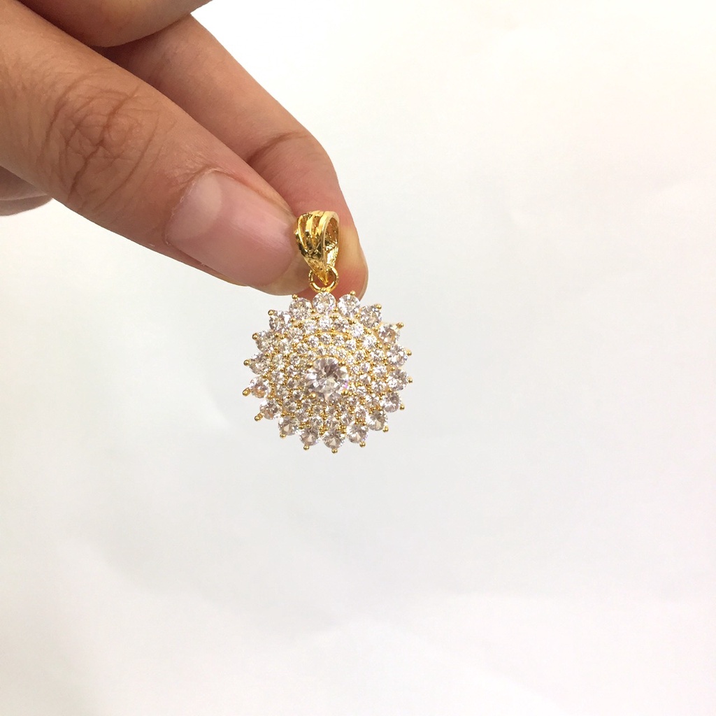 Kiềng Cổ Mềm Bền Màu V857 Mặt Hoa Tròn Đính Đá, Dây Chuyền Nữ Cao Cấp