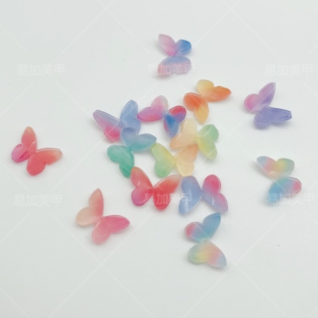 Bướm Pha Lê Đính Móng Cầu Vòng