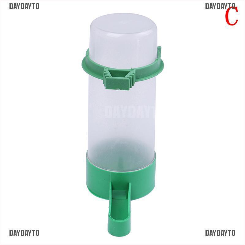 Dụng Cụ Đựng Nước Uống Cho Chim Vẹt Tiện Dụng